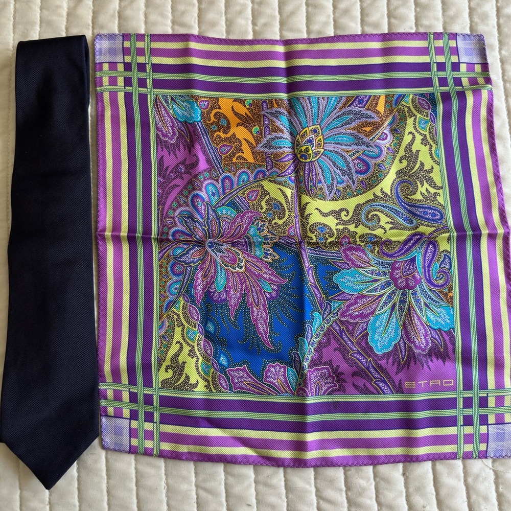 ETRO silk tie and pocket square set